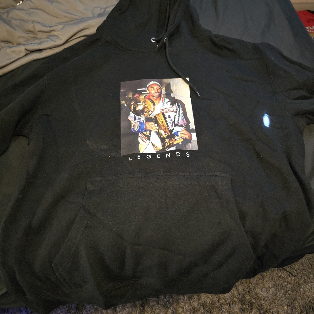 Brand new without tags Lobe Bryant hoodie xxl